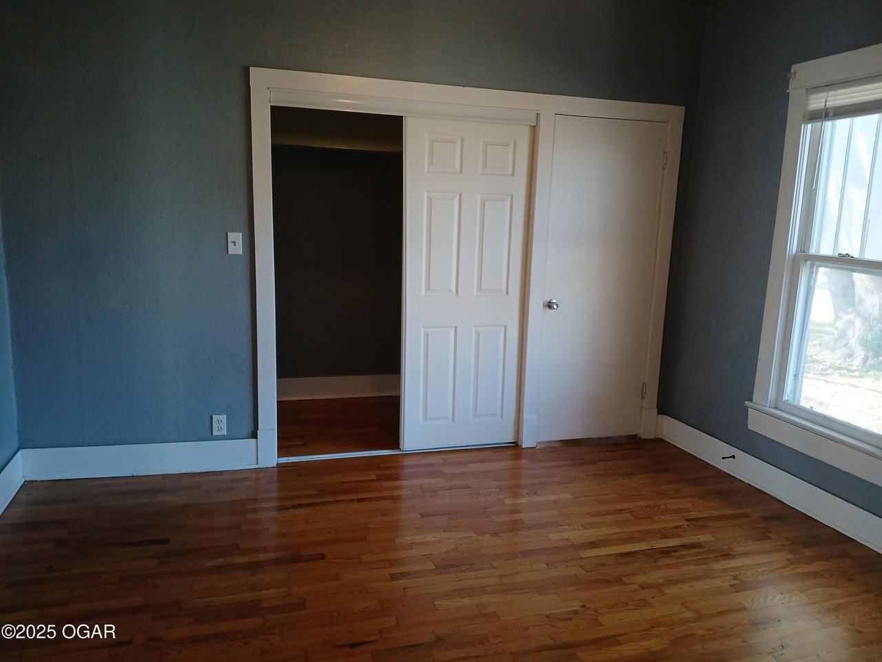 506 Park Avenue - Photo 7 of 9