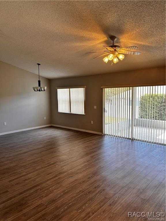 5220 W Mountainview Cir - Photo 4 of 17