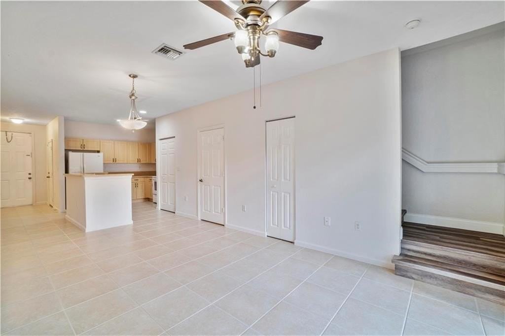 6373 Landings Street - Photo 5 of 25