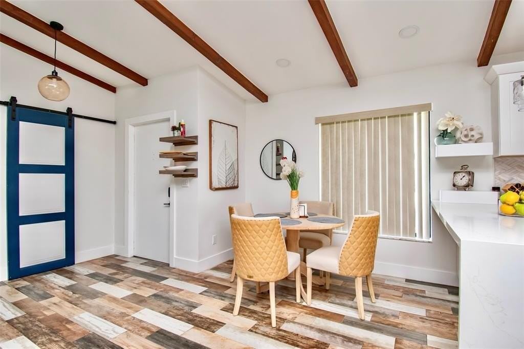 6557 Country Wood Way - Photo 6 of 25