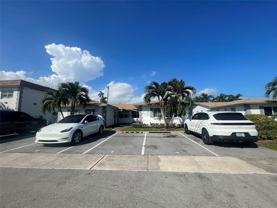 363 Sw 15th St #4 - Photo 1 of 1