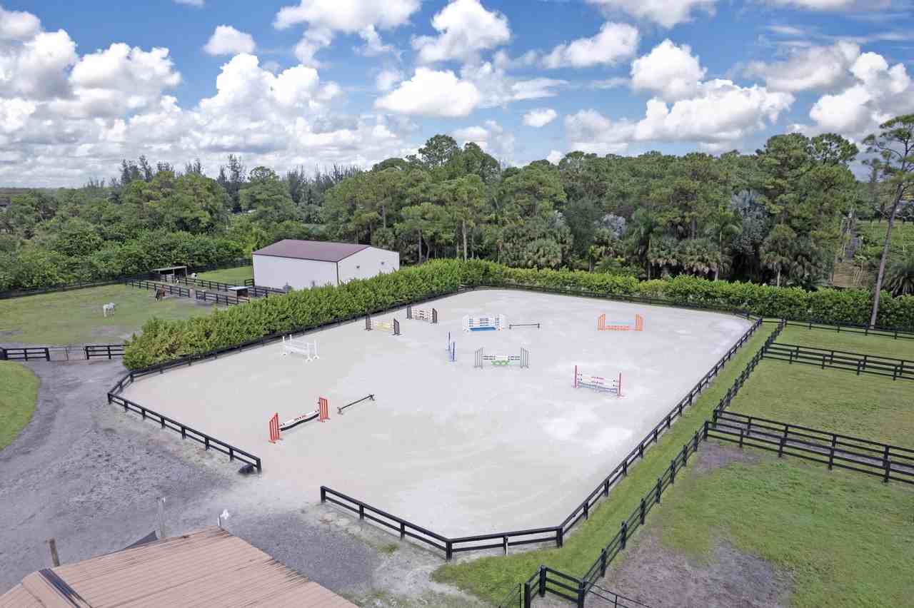 6149 Park Ln E - Photo 5 of 16