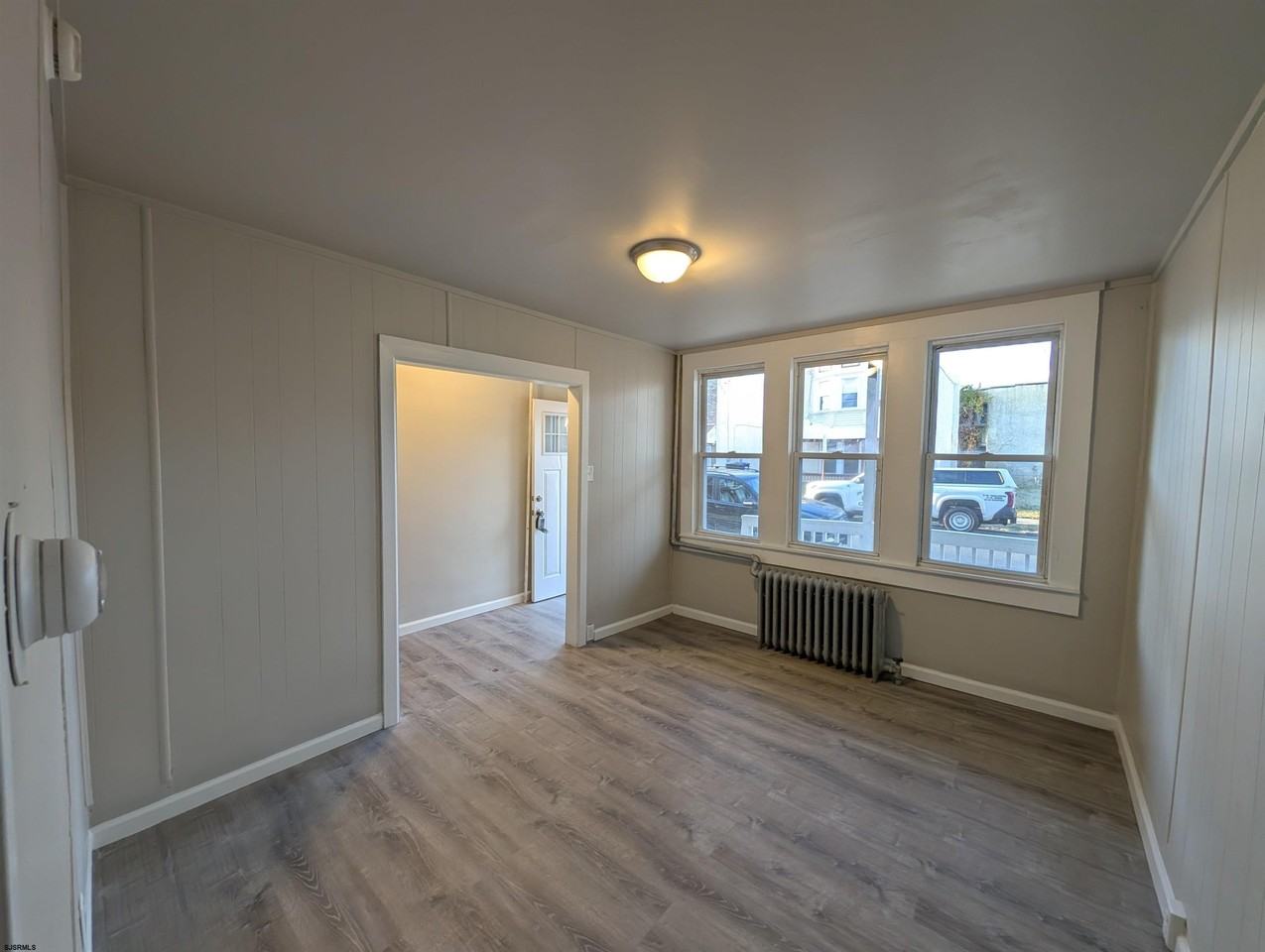 2002 Grant Ave - Photo 3 of 16