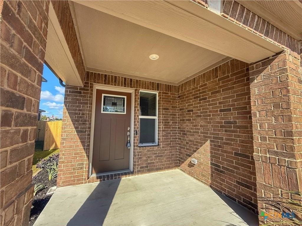 108 Bass Ln - Photo 2 of 38