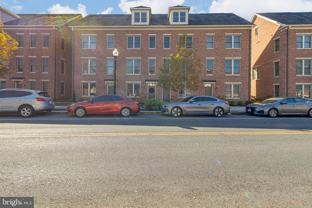 935 Sycamore Dr Se - Photo 1 of 1