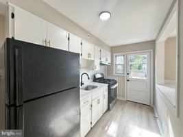 featured image of 1038 Wedgewood Rd