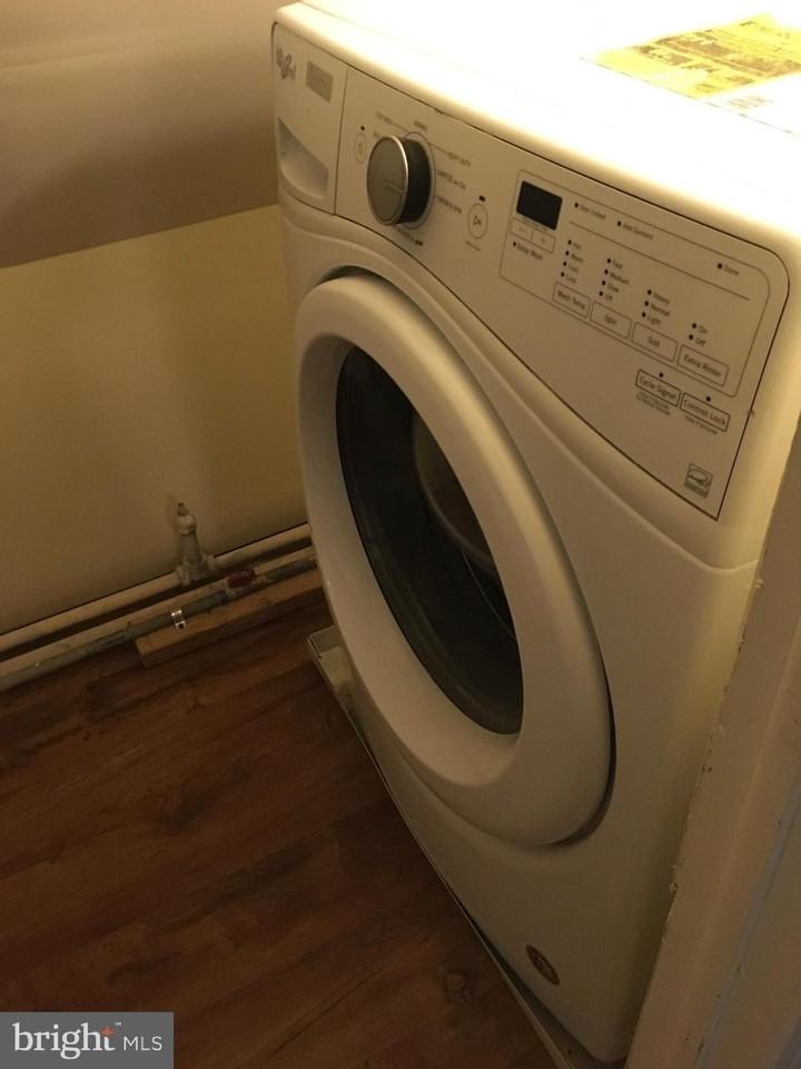 800 Morgan Ave - Photo 7 of 8