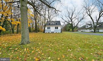 featured image of 2531 E Chestnut Ave