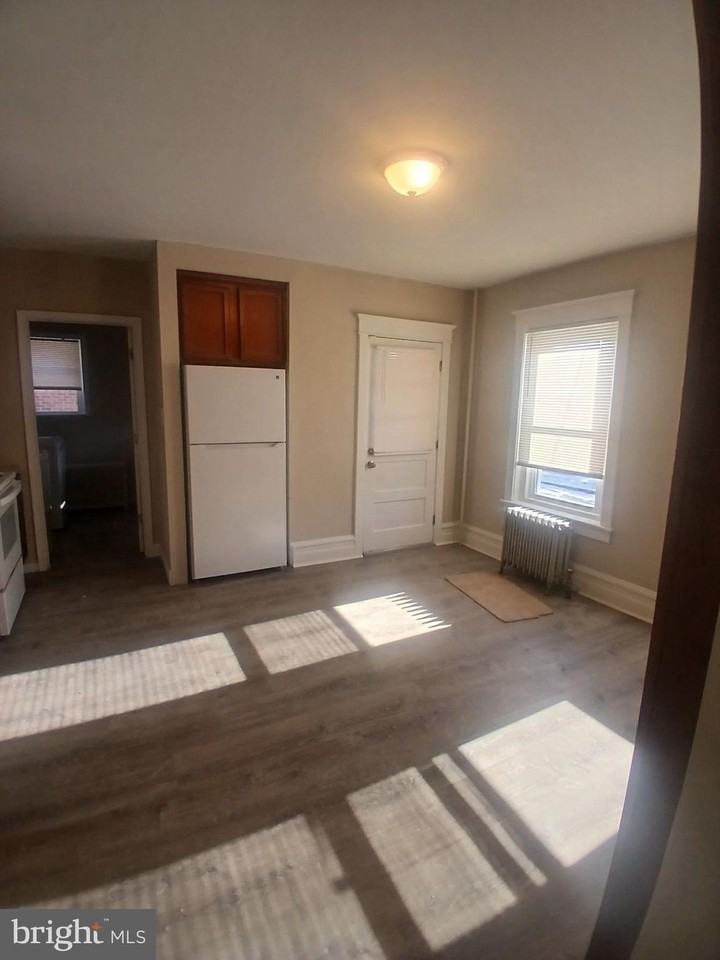 302 North York Street - Photo 4 of 26