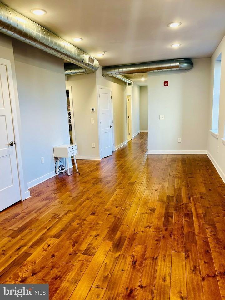 6090 Drexel Rd Unit 3 #3 - Photo 2 of 10