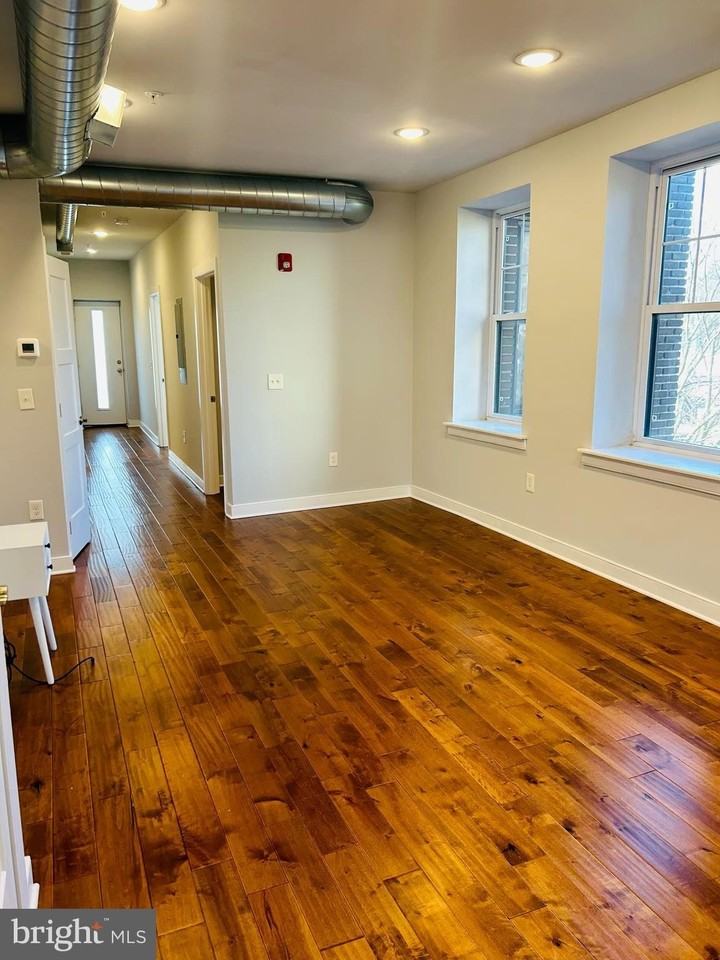 6090 Drexel Rd Unit 3 #3 - Photo 6 of 10