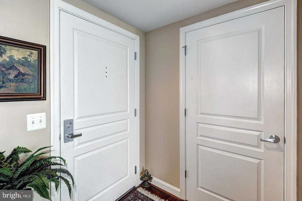 2451 Midtown Ave Apt 903 #903 - Photo 6 of 33