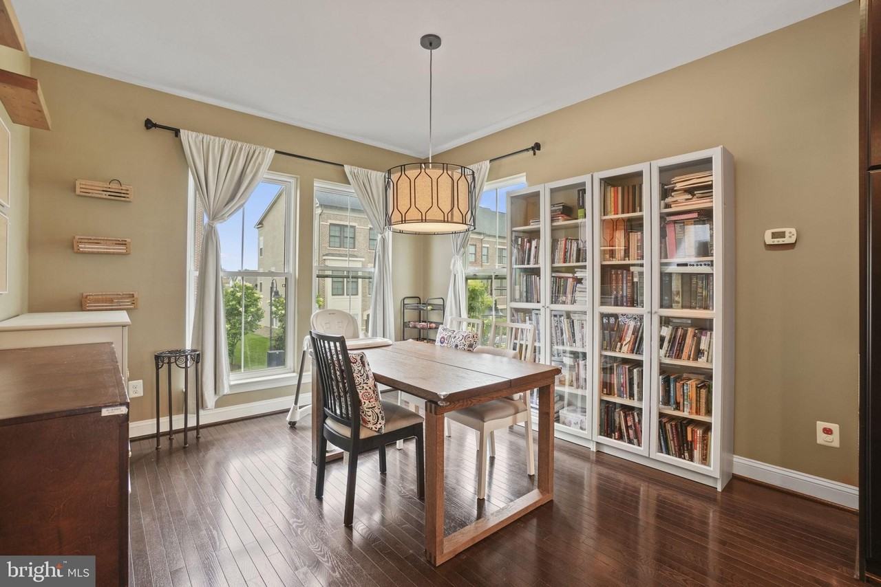 20405 Codman Drive - Photo 7 of 25