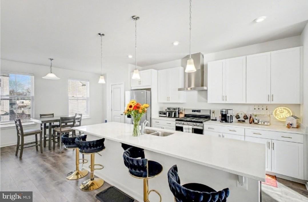 423 Honeyberry Ln - Photo 3 of 21