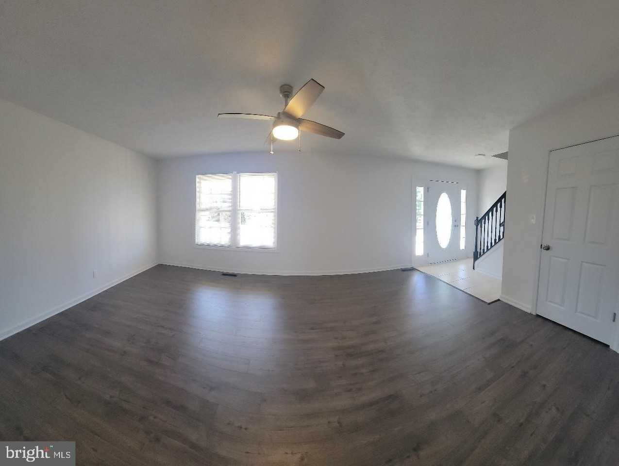 25 Whaling Ln - Photo 4 of 29