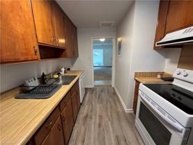 101 Oxford Pl #14 - Photo 1 of 1