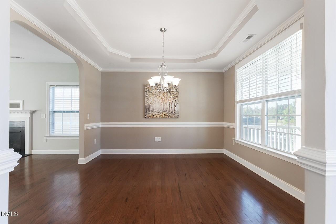 304 Vinewood Place - Photo 4 of 27