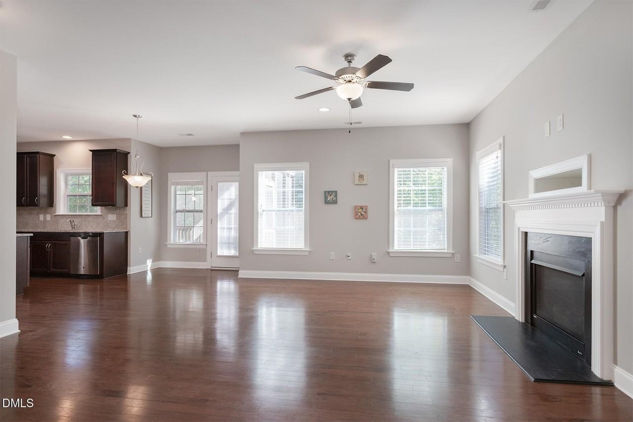 304 Vinewood Place - Photo 7 of 27