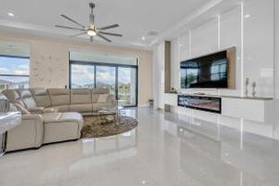 5320 Saint Armands Way - Photo 1 of 1