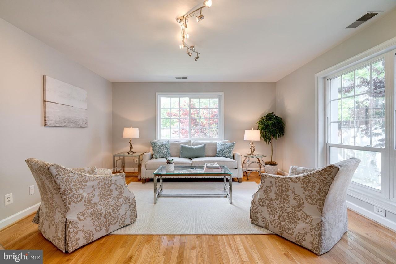 1617 North Van Dorn Street - Photo 2 of 34