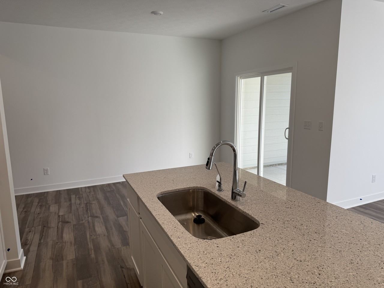 15203 Farrington Way - Photo 4 of 23