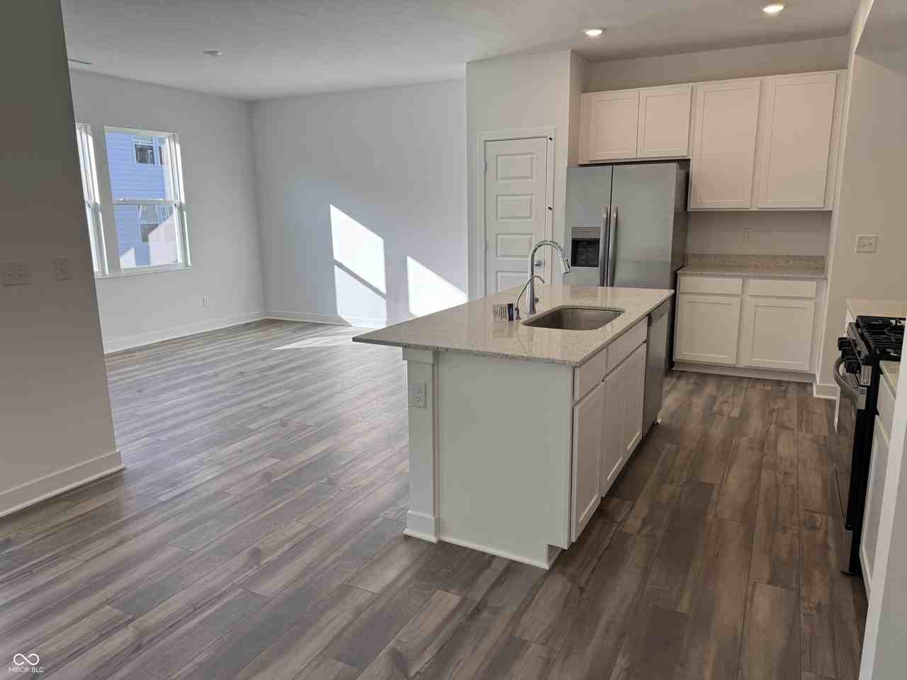 15203 Farrington Way - Photo 6 of 23