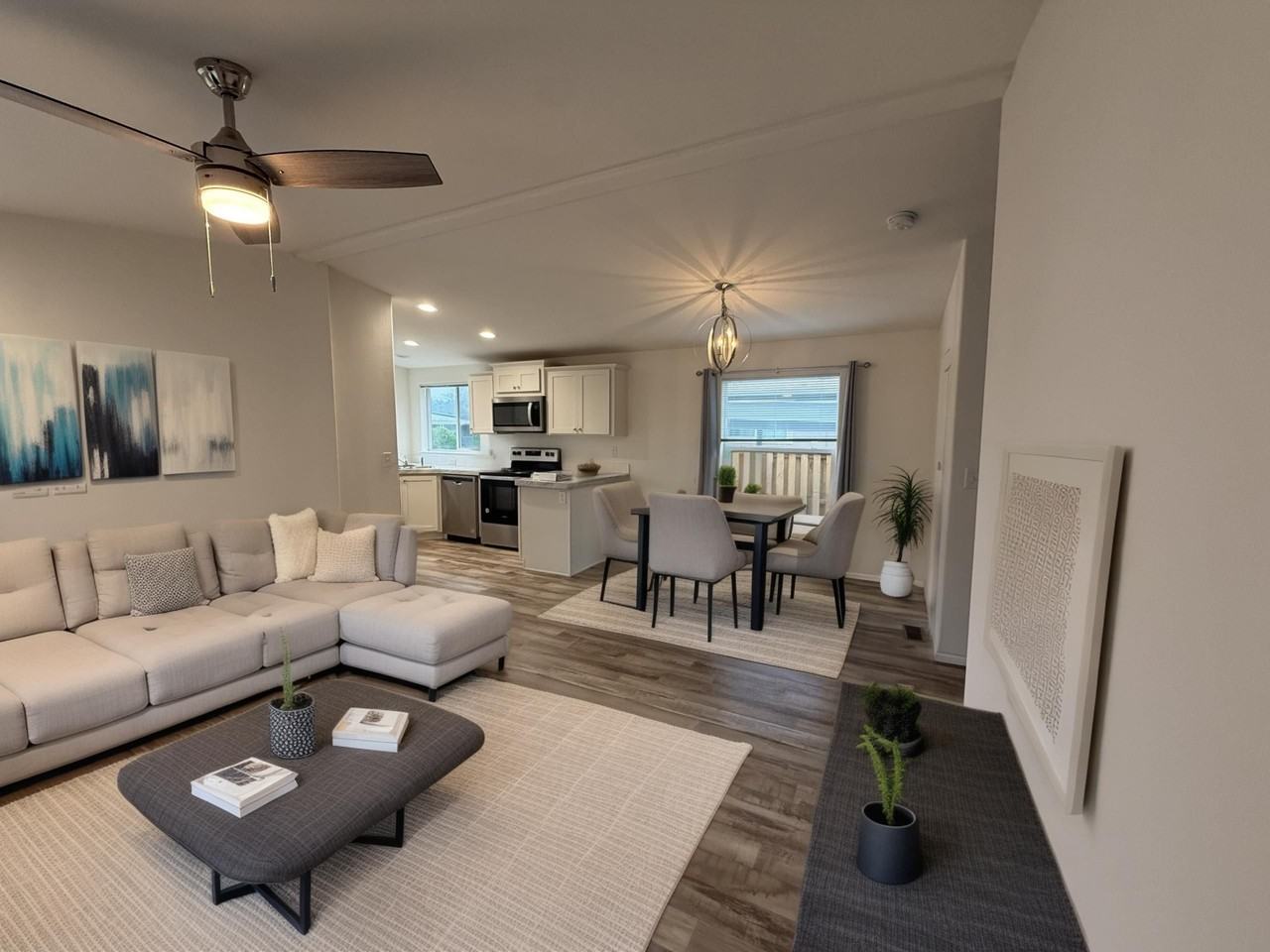 165 Broadmore Ave Ne #165B - Photo 5 of 14