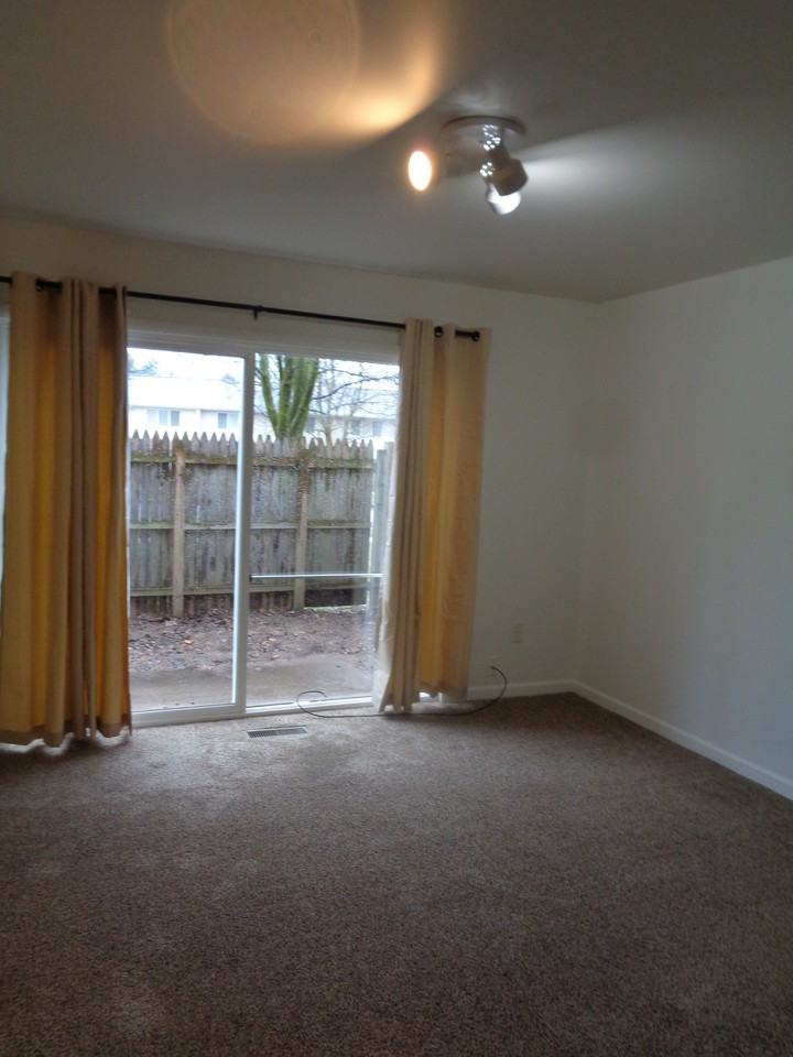 3406 Kenbrooke Ct - Photo 7 of 17