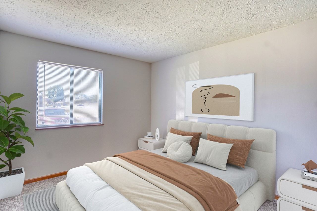 Waterford Apartments - Photo 4 of 17