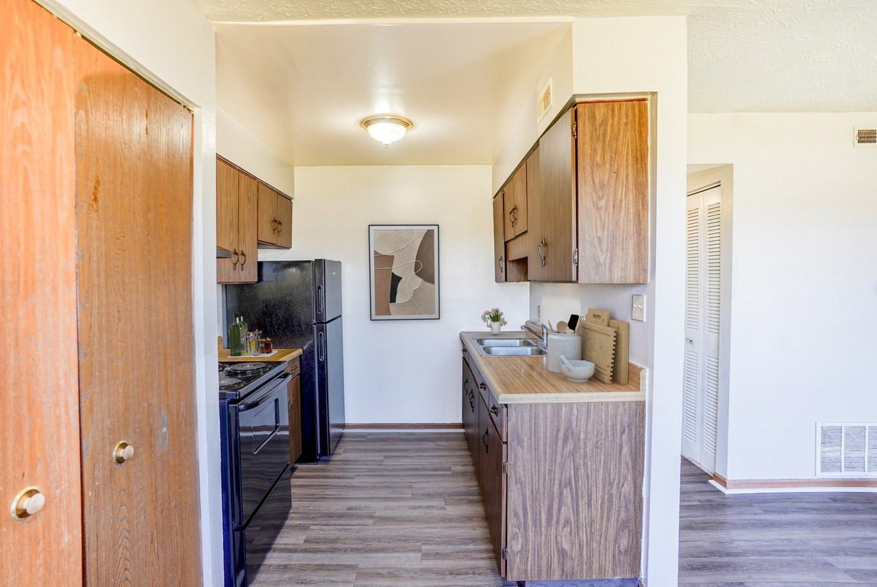 Waterford Apartments - Photo 7 of 17