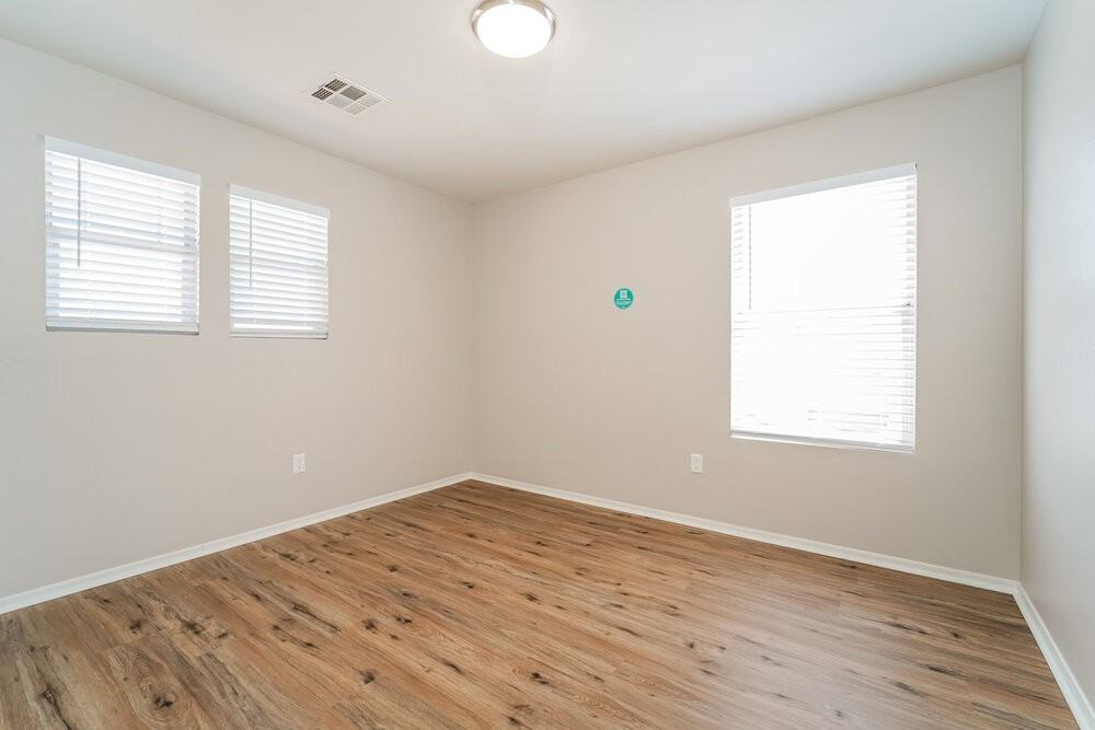 2838 S Benton Cir - Photo 4 of 20