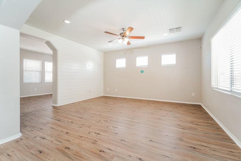 2838 S Benton Cir - Photo 5 of 20