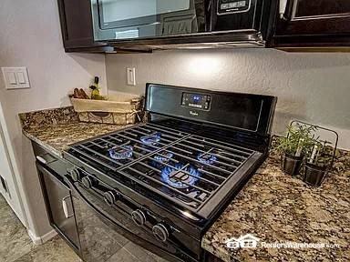 10802 W Saddlehorn Rd - Photo 2 of 27