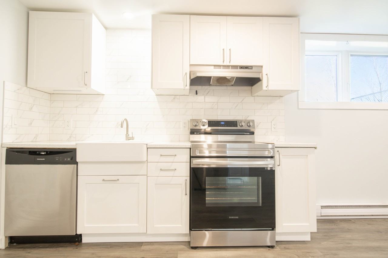 12 Holly Road #B - Photo 5 of 26