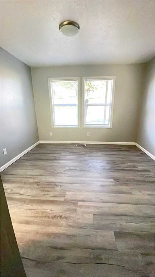 Clinic Court Apartments - Photo 5 of 50