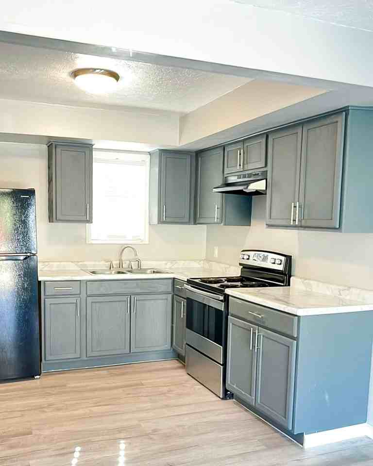 Clinic Court Apartments - Photo 7 of 50