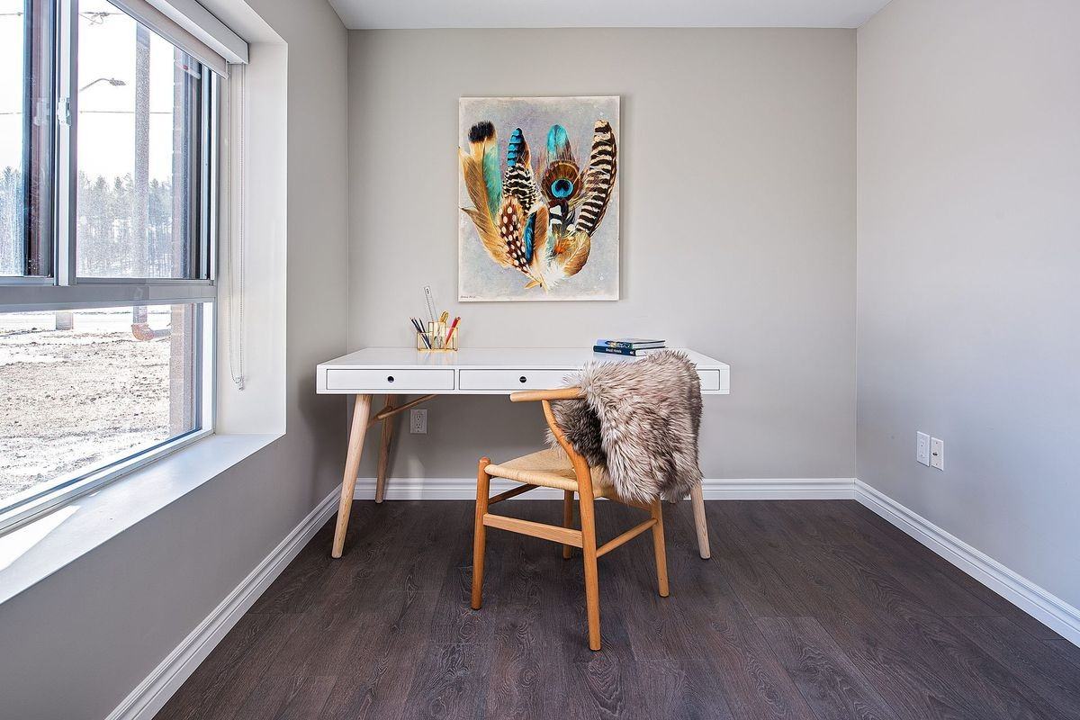 996 Paisley Rd. - Photo 5 of 50