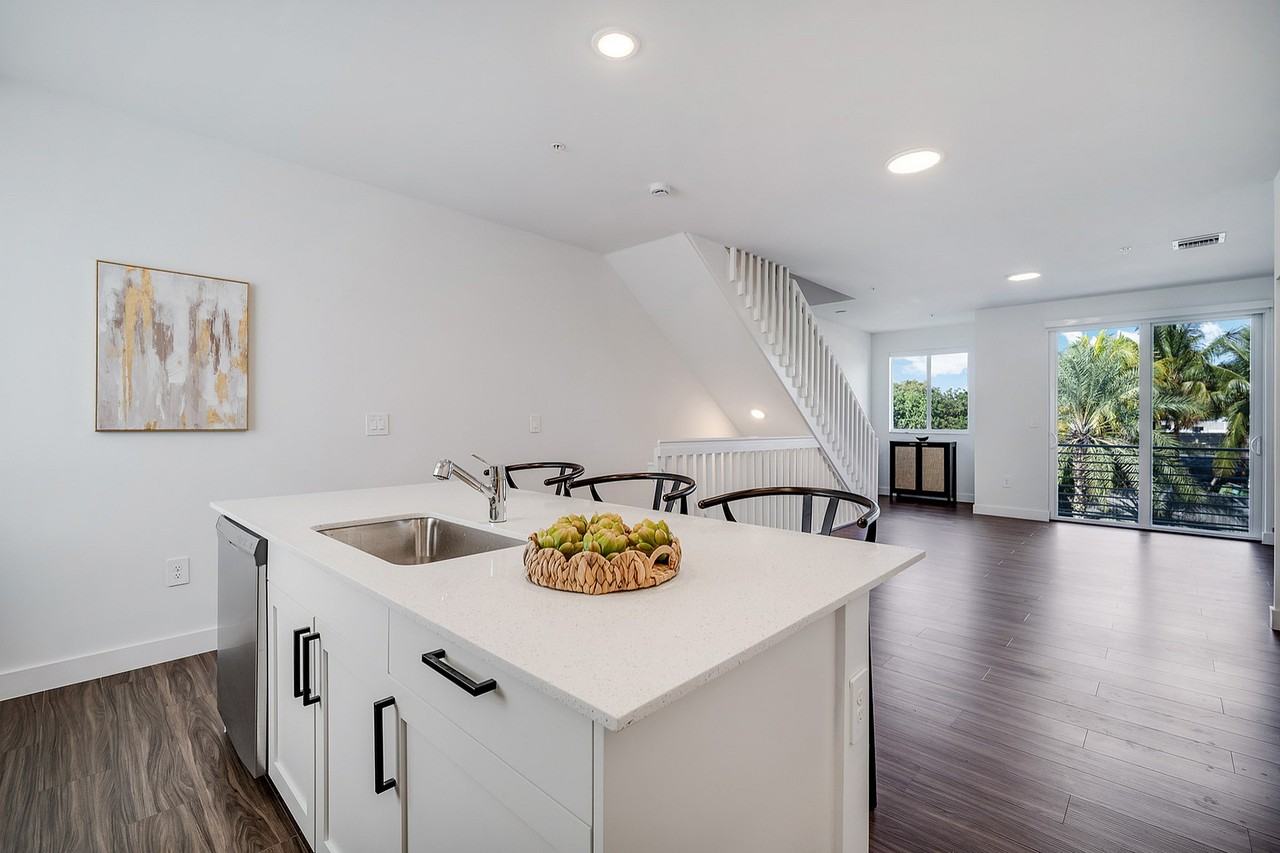 The Addison in Palmetto Bay - Photo 2 of 39