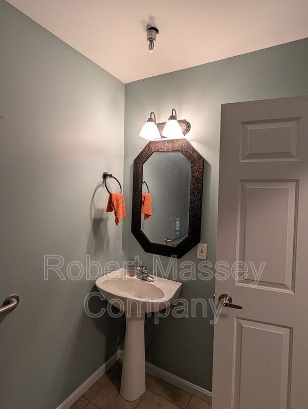 1850 Taylor Ave #STE5 - Photo 4 of 8