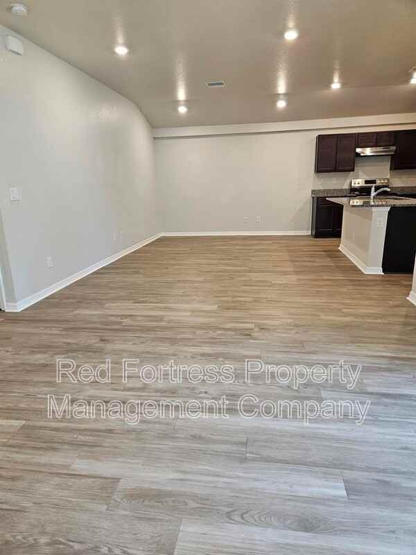 1957 Laverna Ave - Photo 4 of 9