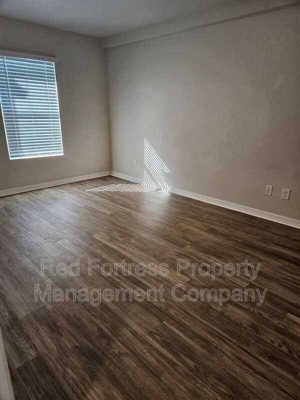 1957 Laverna Ave - Photo 7 of 9