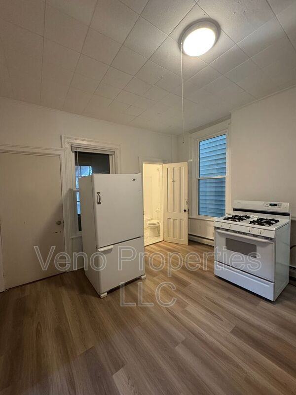 99 Johnston Ave #1-1stFL - Photo 4 of 15