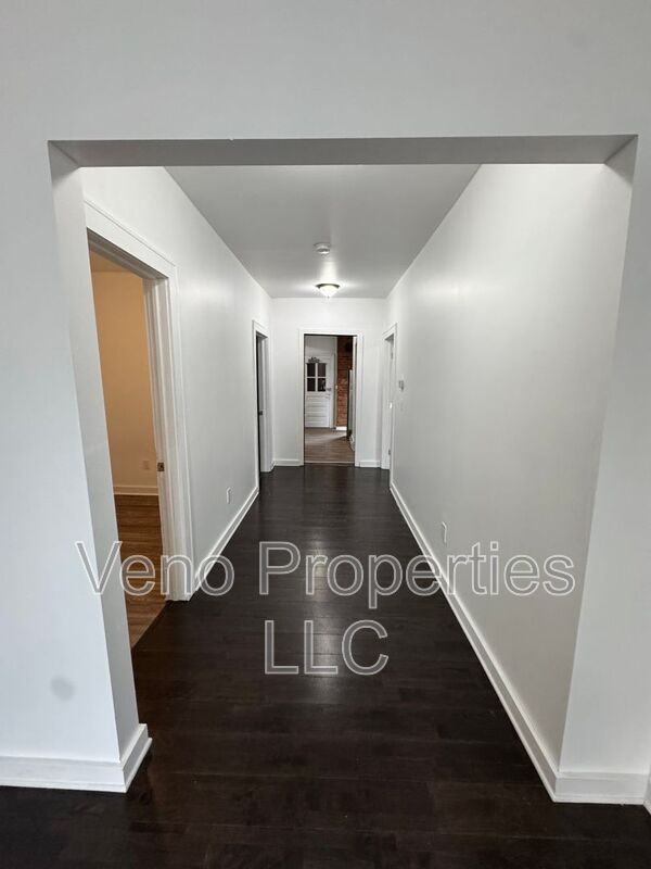 5 Marshall St #1 - Photo 6 of 13