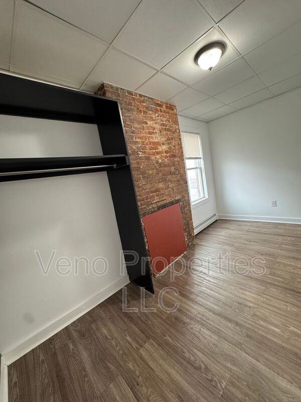 5 Marshall St #1 - Photo 7 of 13