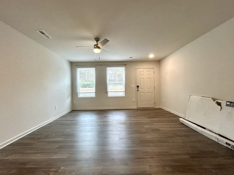 137 Villa Ln - Photo 6 of 19