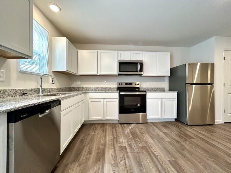 137 Villa Ln - Photo 7 of 19