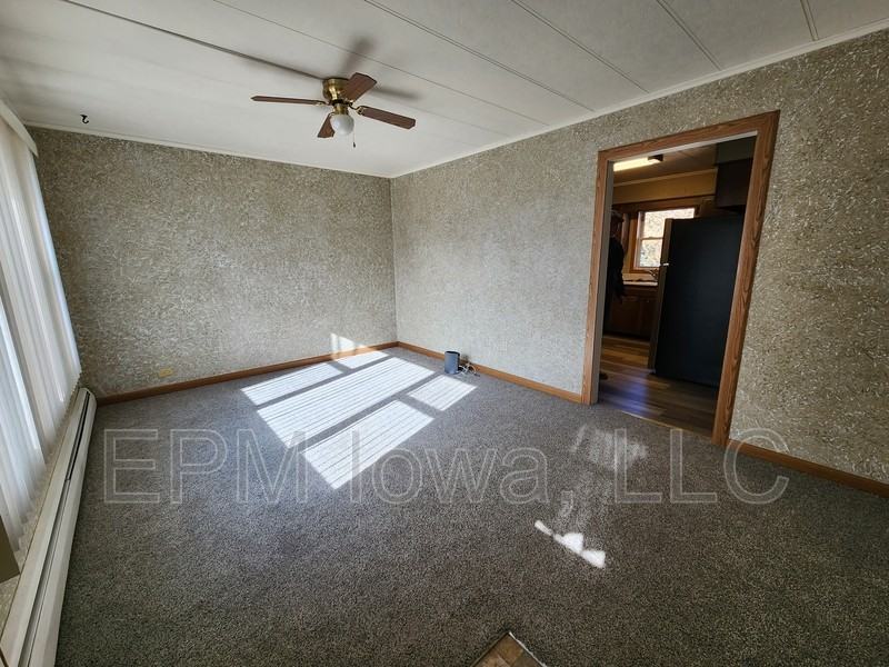 125 W Hamilton St - Photo 2 of 11