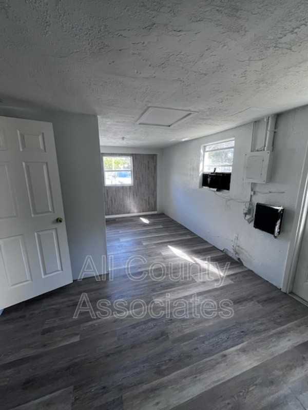 7710 Rohuna Dr - Photo 7 of 10