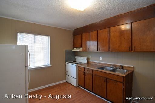 3674 Deans Bridge Rd #8 - Photo 3 of 6