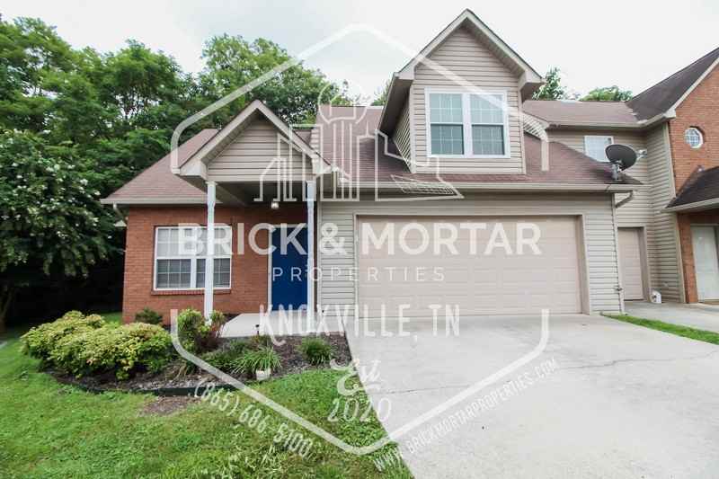 900 Glendower Way - Photo 2 of 37